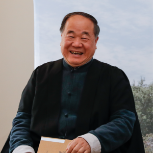 莫言《红高粱》书里的红高粱，早已不只是农作物 — 它是生命的象征，在苦难里扎根，在风雨里绽放