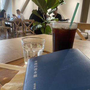 《夜晚的潜水艇》有声书