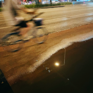 22.5.29 voice-log: 骑车去三里屯兜一圈，顺便聊会天