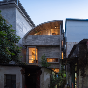 E84 如何在“握手楼”的44㎡夹缝中新造一栋房子？关于原乡、家族、空间的想象