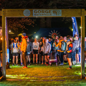 Gorge Waterfalls 100K 之女儿们眼中的酷妈妈