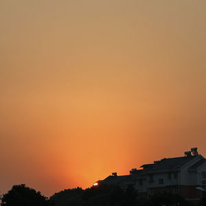 每日读诗第一天