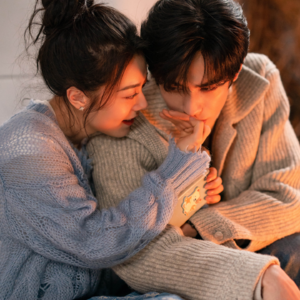 《骄阳似我》告诉我们，爱对了是馈赠，爱错了是枷锁