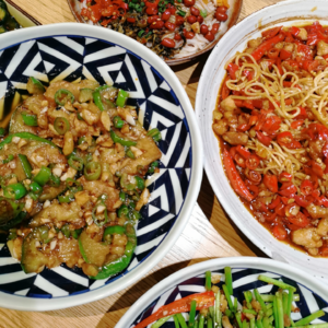 VOL108.和杨导邱总相约江西菜：多见面是维系情感的方式之一。