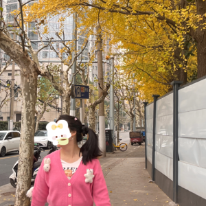 当听到好朋友要订婚时有种女儿要出嫁的感觉是怎么回事？