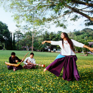 禅修问答 | “觉之舞”中情绪大爆发，需要控制自己吗？“觉之诵”让气脉通顺了，应该狂喜吗？