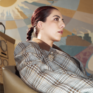 100万人都想住进她的画里，让“荒诞”成为新可能